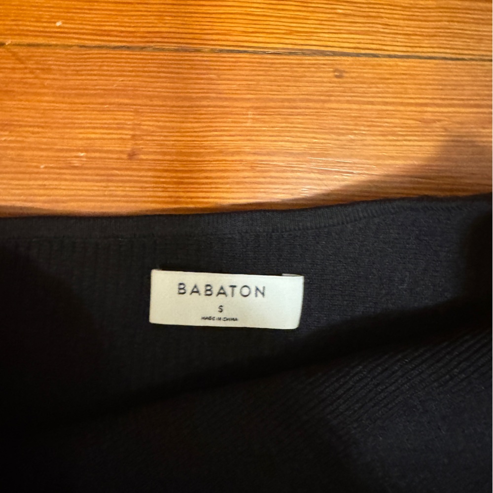 Black aritzia one shoulder top